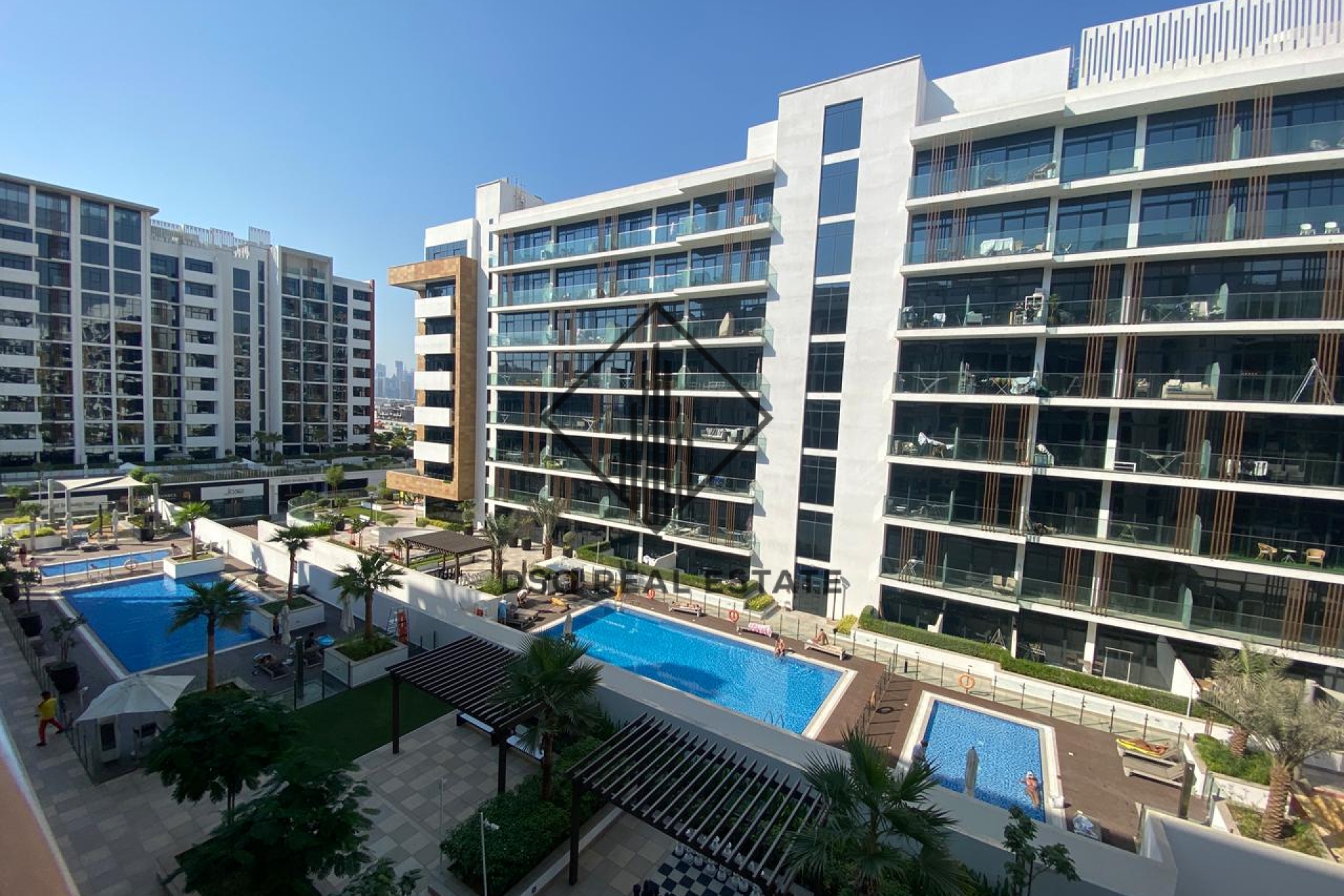 Vacant I Big Layout I Pool View Vacant I Big Layout I Pool View